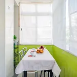 2 Bedroom In Near Easy Access Lisbon Cascais Apartment *