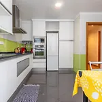 2 Bedroom Apartment In Oeiras Near Beach Easy Access Lisbon Cascais