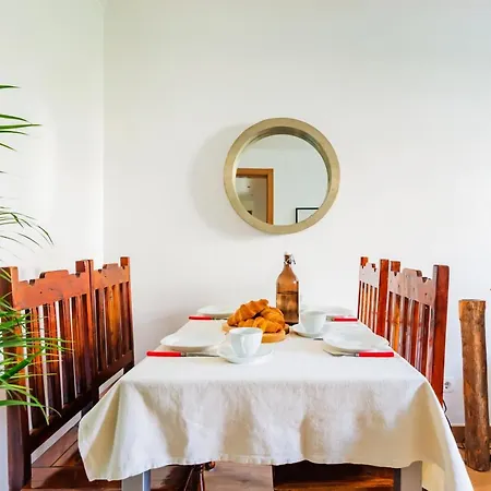 شقة Tranquilo Em Com E Comboio A Pe أويراس