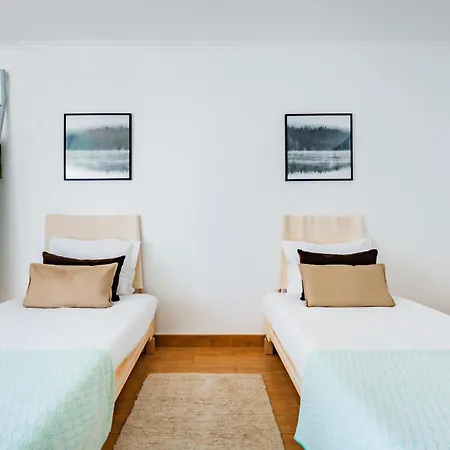 Tranquilo Em Com E Comboio A Pe شقة *