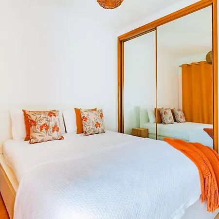 Tranquilo Em Com E Comboio A Pe أويراس