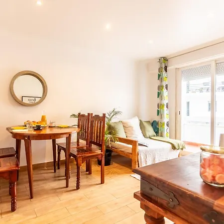 Family Apartment Near Beach & Train To Lisbon And Cascais Apartment *