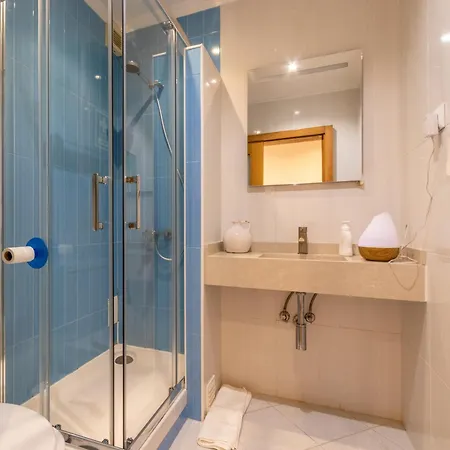 Walking Distance To Oeiras Festival Beach And Train Lisboa Cascais Apartmán