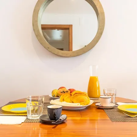Apartmán Walking Distance To Oeiras Festival Beach And Train Lisboa Cascais *