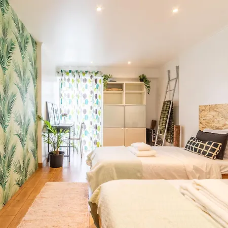 Apartment Family Apartment Near Beach & Train To Lisbon And Cascais